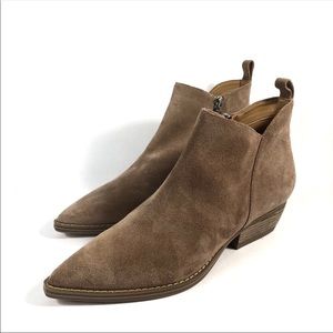 NWOT Marc Fisher Tan Obrra Western Booties
